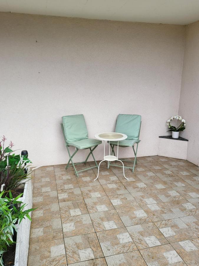 Studio Des Fontanettes Miège Esterno foto